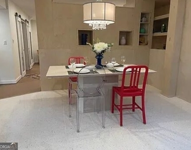 2511 Clairmont Road Ne - Photo Thumbnail 9