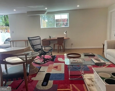 2511 Clairmont Road Ne - Photo Thumbnail 1