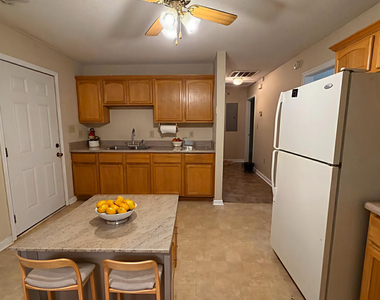 1207 Edna Place - Photo Thumbnail 5