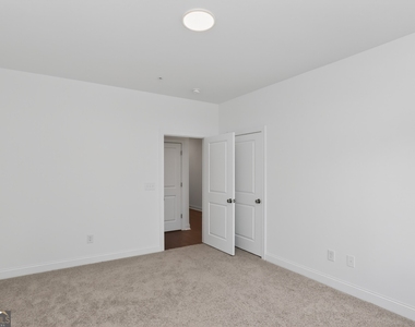 504 Sawnee Village Boulevard - Photo Thumbnail 14