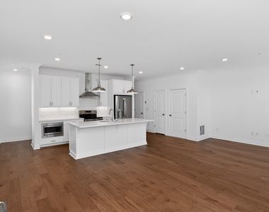 504 Sawnee Village Boulevard - Photo Thumbnail 5