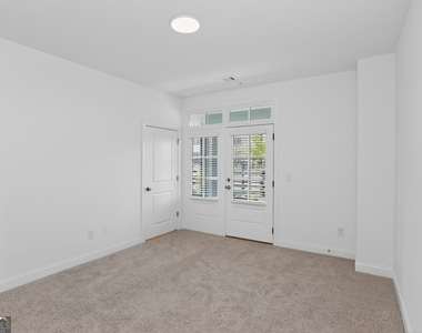 504 Sawnee Village Boulevard - Photo Thumbnail 3