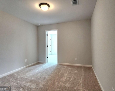 848 Leraes Way - Photo Thumbnail 9