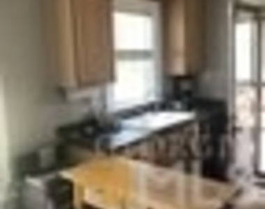1098 Los Angeles Avenue - Photo Thumbnail 8