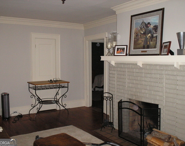 1098 Los Angeles Avenue - Photo Thumbnail 5