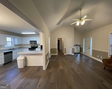 166 Cove Hills Road - Photo Thumbnail 2