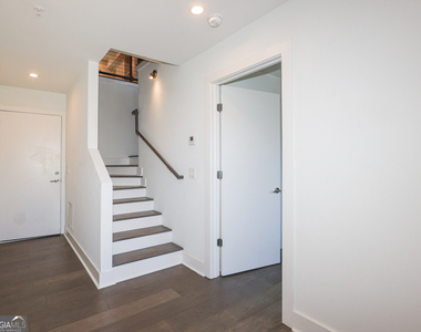1145 Kirkwood Avenue Se - Photo Thumbnail 2