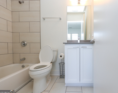 1145 Kirkwood Avenue Se - Photo Thumbnail 5