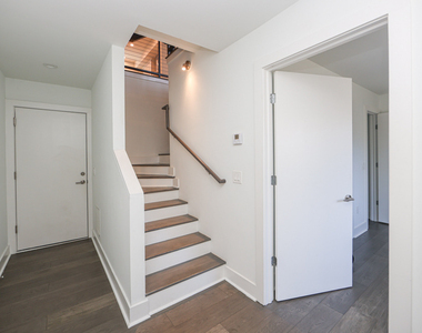 1145 Kirkwood Avenue Se - Photo Thumbnail 6