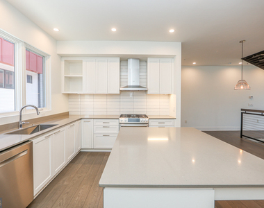 1145 Kirkwood Avenue Se - Photo Thumbnail 12