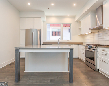 1145 Kirkwood Avenue Se - Photo Thumbnail 14