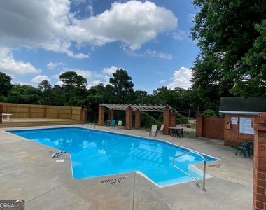 2165 S Milledge Avenue - Photo Thumbnail 9