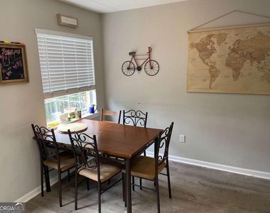 2165 S Milledge Avenue - Photo Thumbnail 3