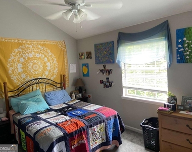 2165 S Milledge Avenue - Photo Thumbnail 4
