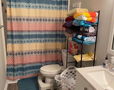 2165 S Milledge Avenue - Photo Thumbnail 5