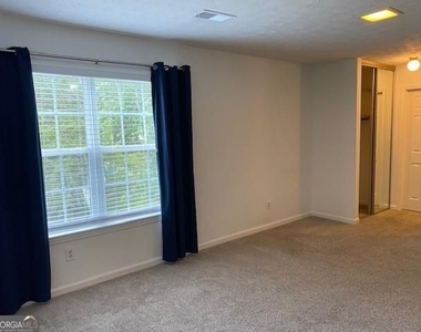 2121 Heritage Trace Drive - Photo Thumbnail 14