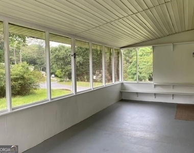 2121 Heritage Trace Drive - Photo Thumbnail 18