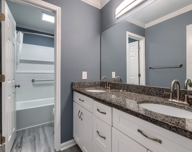 119 Forrest Avenue - Photo Thumbnail 8