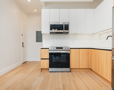 420 Gates Ave 11216 - Photo Thumbnail 2