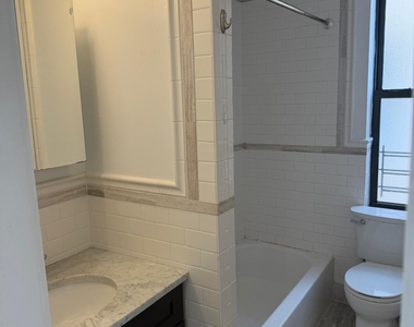 West 188th Street - Photo Thumbnail 5