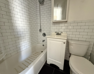 293 Wyckoff Ave - Photo Thumbnail 6