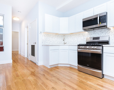 128 India St 11222 - Photo Thumbnail 19
