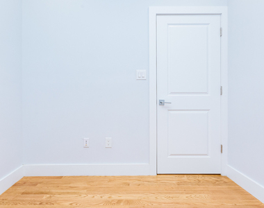 128 India St 11222 - Photo Thumbnail 7