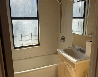 West 176th Street - Photo Thumbnail 1