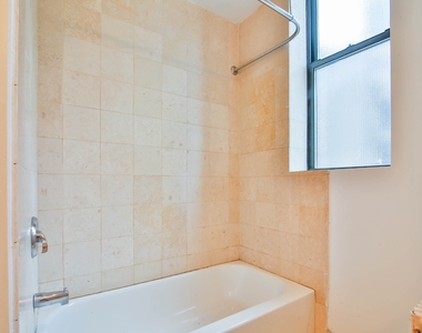 135 William Street - Photo Thumbnail 9