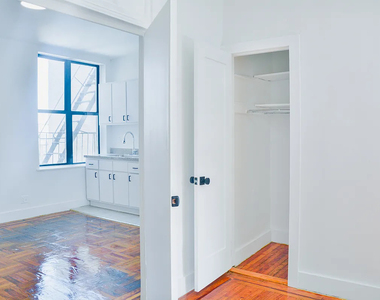 35 Thayer Street - Photo Thumbnail 2