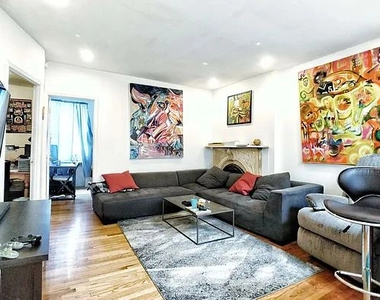322 2nd Avenue - Photo Thumbnail 1