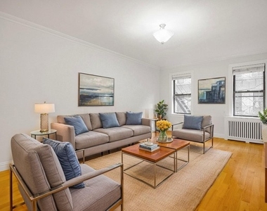 340 East 66th Street - Photo Thumbnail 3