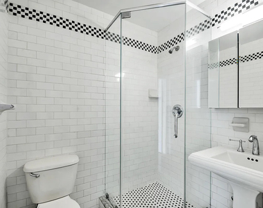 121 Madison Avenue - Photo Thumbnail 8