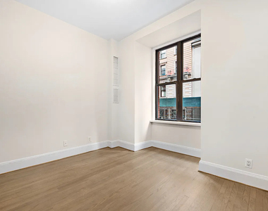 121 Madison Avenue - Photo Thumbnail 3