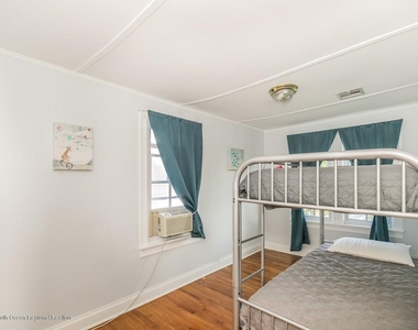 105 Webb Avenue - Photo Thumbnail 16