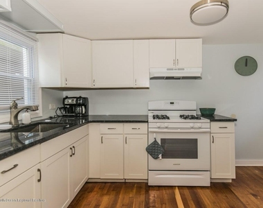 105 Webb Avenue - Photo Thumbnail 10