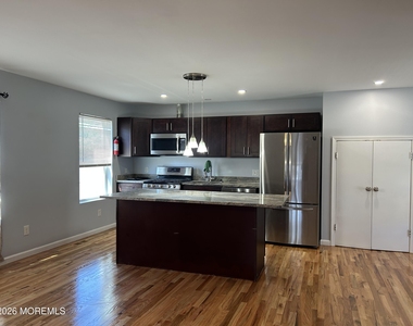 59 Ridge Avenue - Photo Thumbnail 7