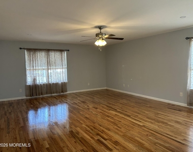 59 Ridge Avenue - Photo Thumbnail 8