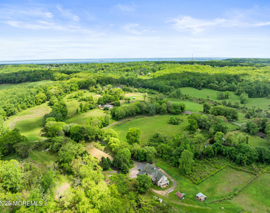 525 Cooper Road - Photo Thumbnail 14