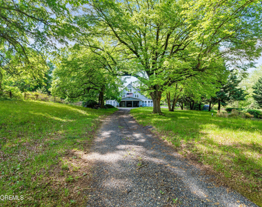 525 Cooper Road - Photo Thumbnail 9
