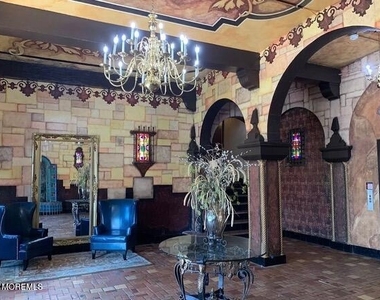 1700 Webb Street - Photo Thumbnail 3