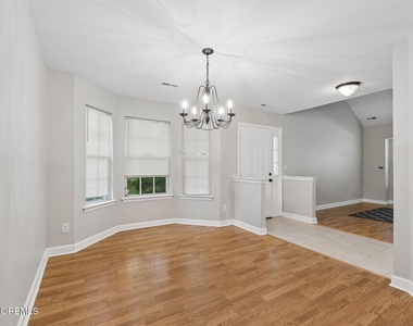 134 Rumford Way - Photo Thumbnail 2