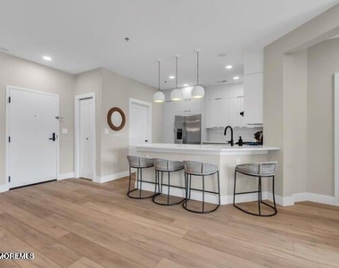 22 Cooper Avenue - Photo Thumbnail 3