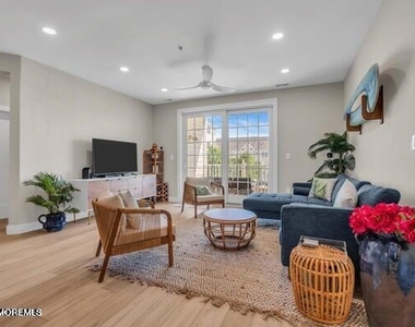 22 Cooper Avenue - Photo Thumbnail 1