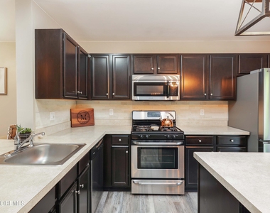 207 Harvest Way - Photo Thumbnail 20