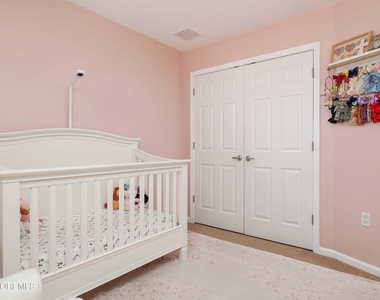 207 Harvest Way - Photo Thumbnail 28