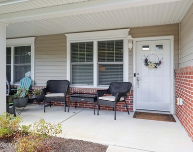 207 Harvest Way - Photo Thumbnail 1