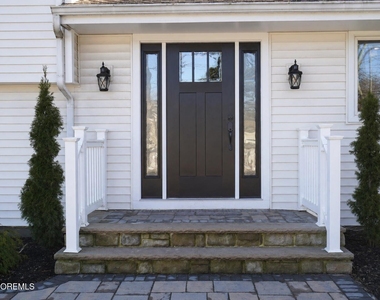 437 Adamston Road - Photo Thumbnail 4