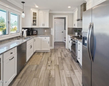437 Adamston Road - Photo Thumbnail 8