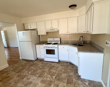 129 Fox Glove - Photo Thumbnail 10